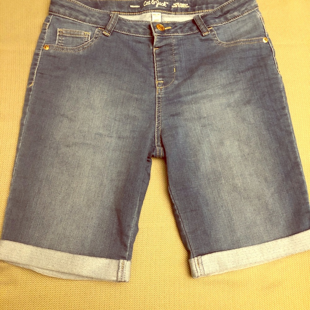 Cat and jack bermuda shorts